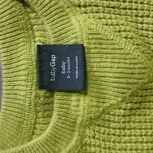 BabyGap Sweater 0-3 months
